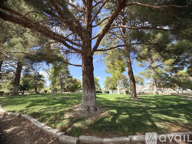 7916 Dover Shores Avenue 4 Beds Single Family Home for Rent - Photo gallery 5