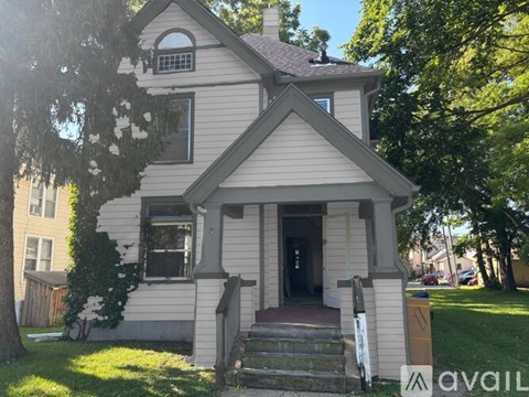 217 E Davenport St 5 Beds Apartment for Rent