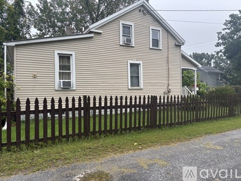 124 River Street 2 Beds Apartment for Rent