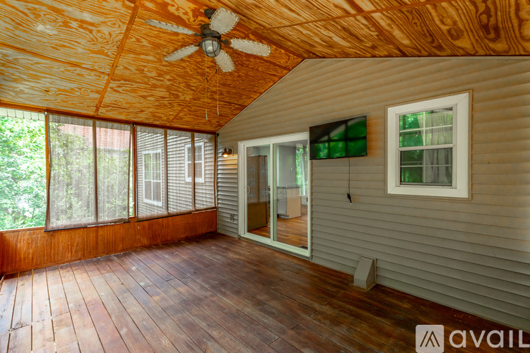 6405 Flag Point Drive 4 Beds Single Family Home for Rent - Photo gallery 2