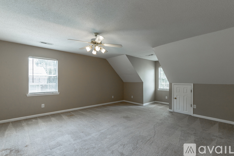 6405 Flag Point Drive 4 Beds Single Family Home for Rent - Photo gallery 4