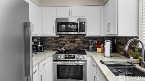 4610 N 68Th St 2 Beds Apartment for Rent