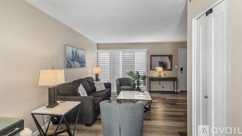 4610 N 68Th St 2 Beds Apartment for Rent