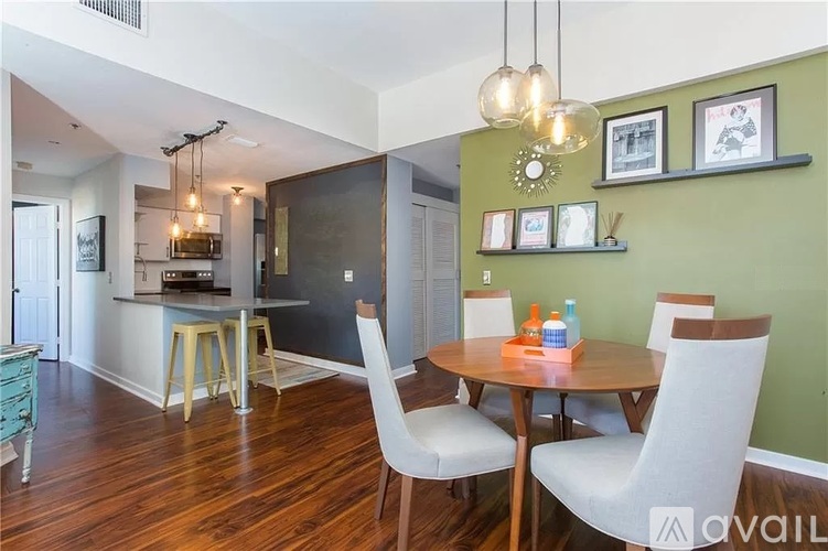 701 Mirror Lake Dr N 2 Beds Condo for Rent - Photo gallery 5