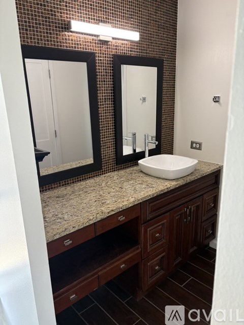 955 Eudora Street 2 Beds Apartment for Rent