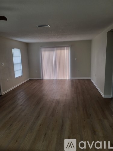 5210 Cornell Street, 2 Beds Apartment for Rent