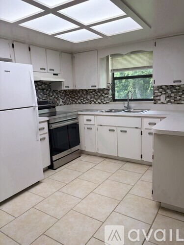 3362 S College Ave 3 Beds Single Family Home for Rent - Photo gallery 2