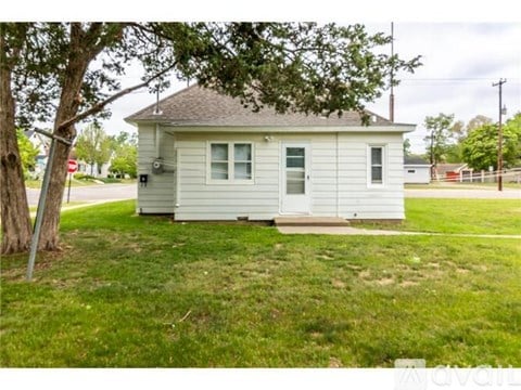 2320 3Rd St N 2 Beds Apartment for Rent