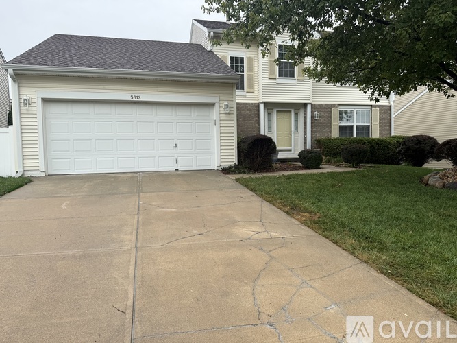 5612 South 159th Avenue 3 Beds Single Family Home for Rent - Photo gallery 1