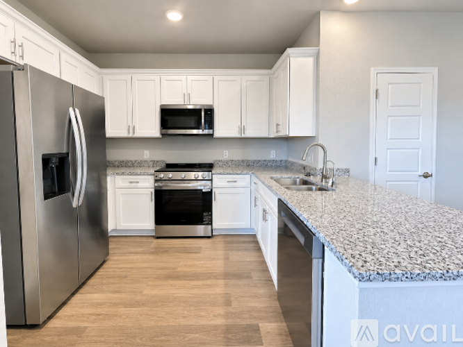 Montgomery Dr 3 Beds Apartment for Rent - Photo gallery 2