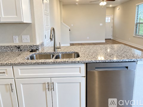 Montgomery Dr 3 Beds Apartment for Rent