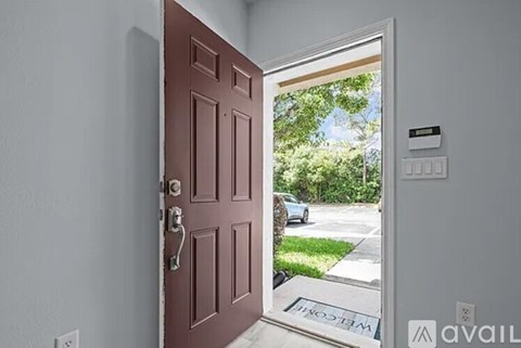 8077 Summerside Circle 2 Beds Apartment for Rent