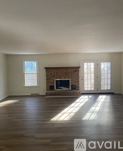 169 Williamsburg Court 3 Beds Townhouse for Rent - Photo gallery 4