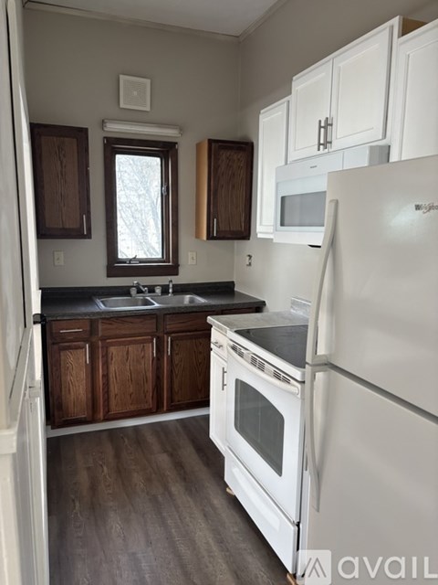 245 East Walnut Street 1 Apartment for Rent