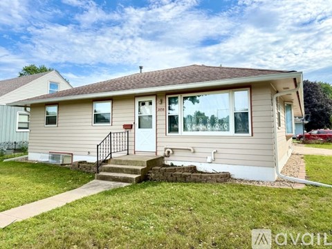 2038 16 1/2 Street Northwest 6 Beds Apartment for Rent