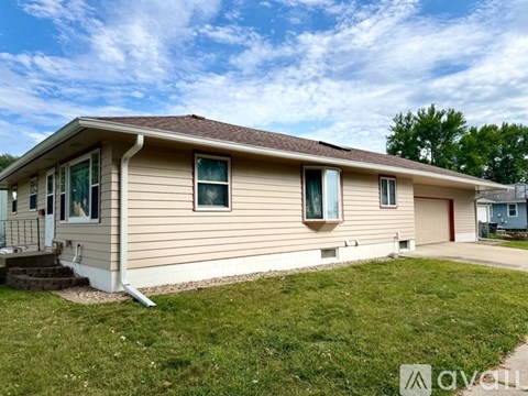 2038 16 1/2 Street Northwest 6 Beds Apartment for Rent