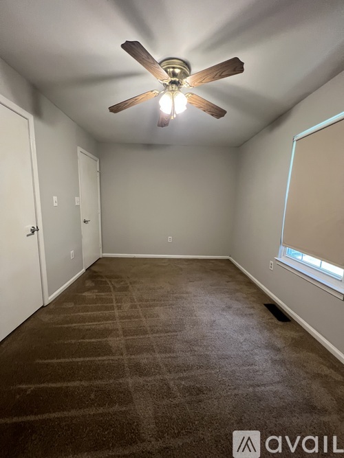 106 Galaxie Drive 4 Beds Single Family Home for Rent - Photo gallery 4