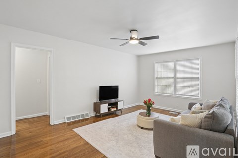 980 Brookdale Drive 2 Beds Apartment for Rent