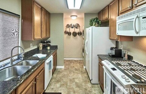 235 Kenbrook Circle 3 Beds Apartment for Rent