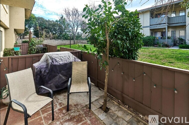 235 Kenbrook Circle 3 Beds Townhouse for Rent - Photo gallery 5
