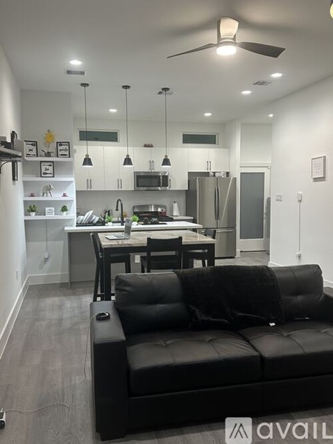 3230 Reeves St 5 Beds Apartment for Rent
