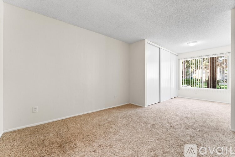 6152 Stanton Ave 1 Apartment for Rent - Photo gallery 2
