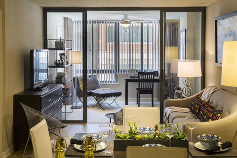 1401 North Taft Street Studio-2 Beds Apartment for Rent