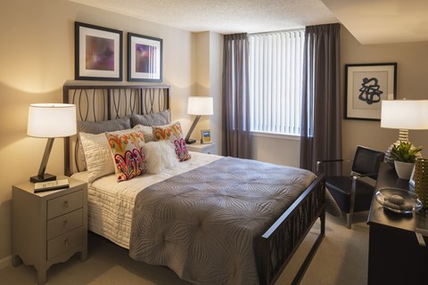 1401 North Taft Street Studio-2 Beds Apartment for Rent