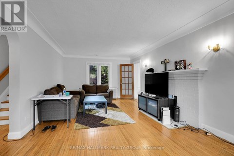 310 MONA AVENUE 3 Beds Apartment for Rent