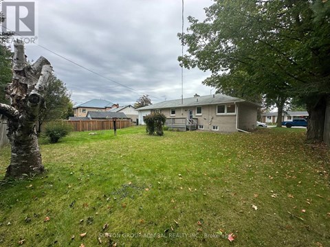 94 QUEEN STREET S 3 Beds Apartment for Rent