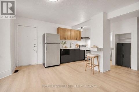 2 - 21 JESSIE STREET 1 Apartment for Rent