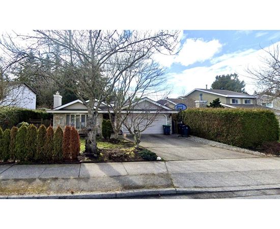 1909 E SOUTHMERE CRESCENT 3 Beds House for Rent - Photo gallery 1