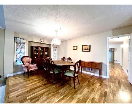1909 E SOUTHMERE CRESCENT 3 Beds House for Rent - Photo gallery 3