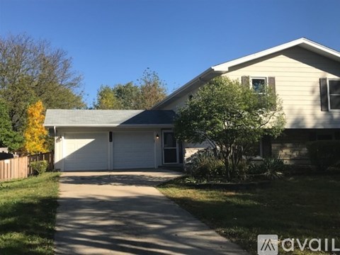 512 Carlyle Lane 5 Beds Apartment for Rent