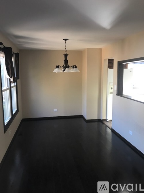 512 Carlyle Lane 5 Beds Single Family Home for Rent - Photo gallery 4
