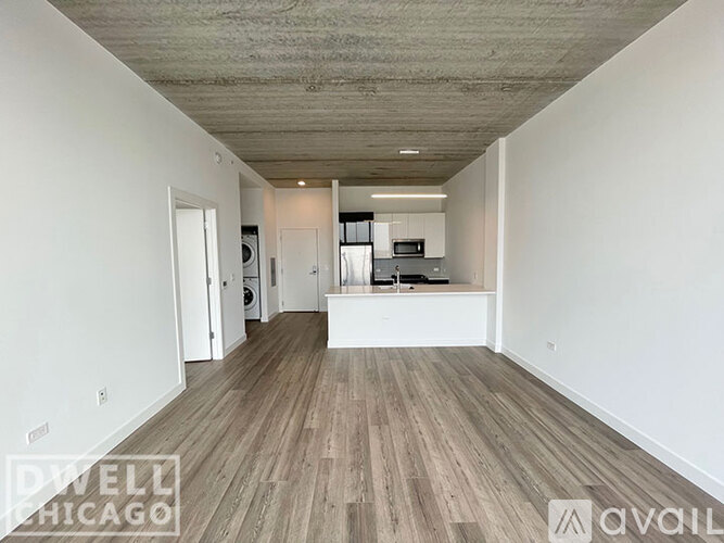 734 W Sheridan Rd 3 Beds Apartment for Rent - Photo gallery 3