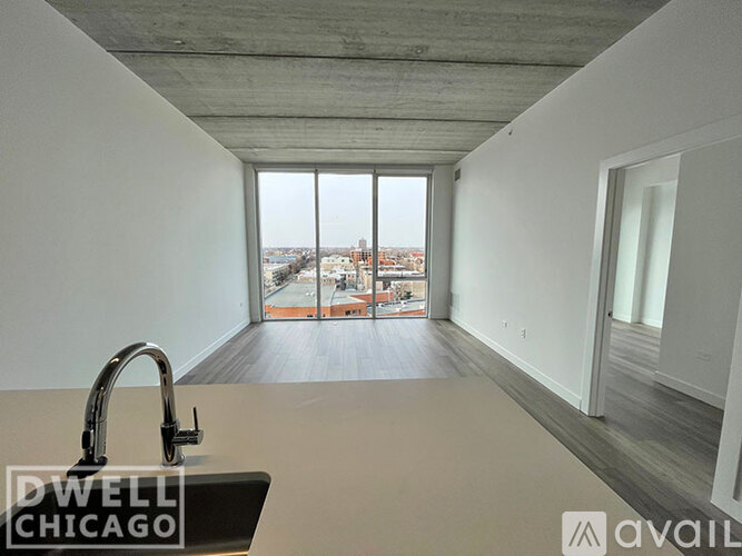 734 W Sheridan Rd 3 Beds Apartment for Rent - Photo gallery 4