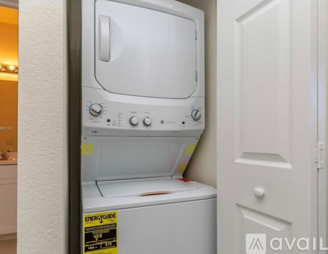 West 33rd Way 3 Beds Townhouse for Rent - Photo gallery 2