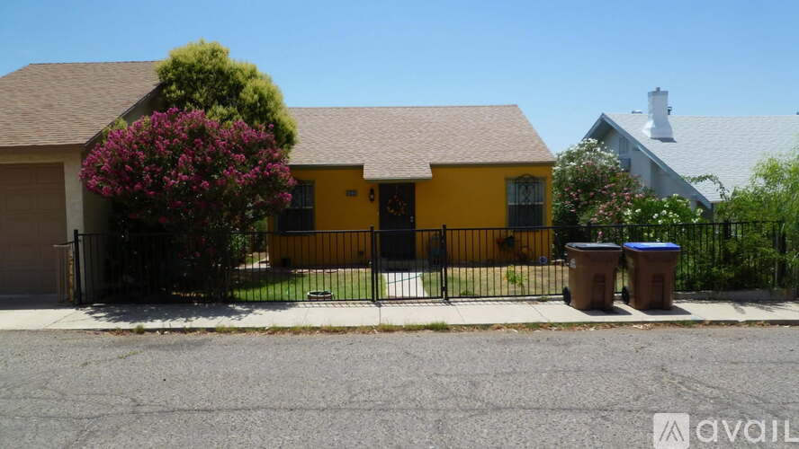 160 S 4th Street 2 Beds Single Family Home for Rent - Photo gallery 1