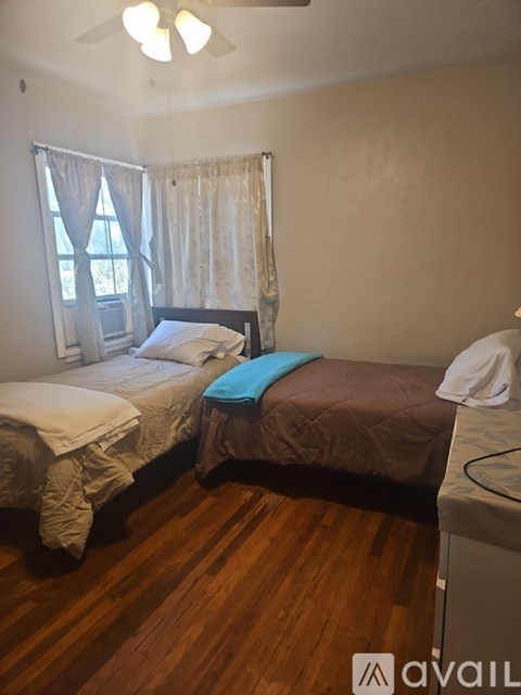 160 S 4Th Street 2 Beds Apartment for Rent