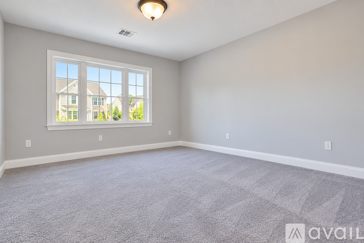 251 Oakwood Avenue 1 Apartment for Rent - Photo gallery 5