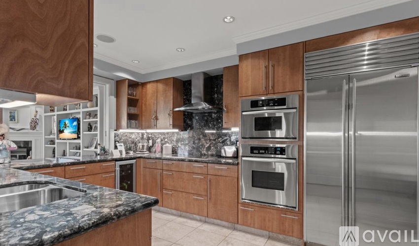 1900 Girard Place South 3 Beds Apartment for Rent - Photo gallery 2