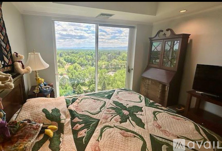 1900 Girard Place South 3 Beds Apartment for Rent - Photo gallery 5