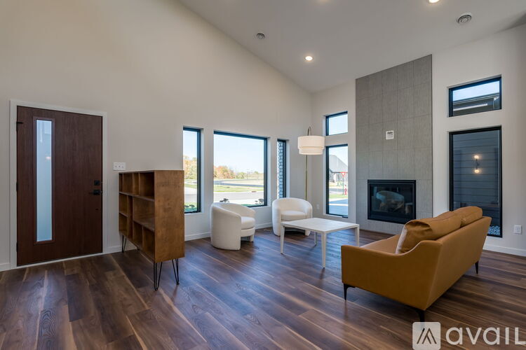 11 S Pointe Ct 2 Beds Single Family Home for Rent - Photo gallery 3