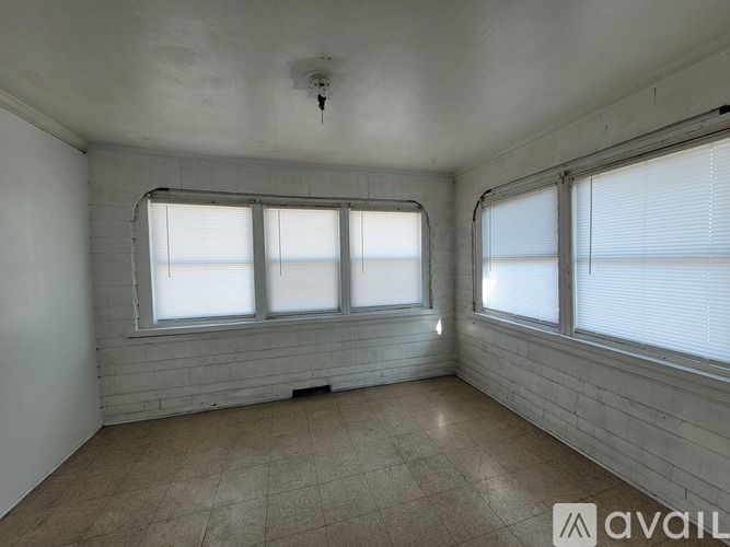 309 Ridgeway Ave 2 Beds Apartment for Rent - Photo gallery 5