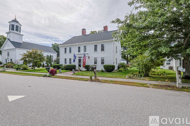 21 Middle Street 2 Beds Single Family Home for Rent - Photo gallery 1