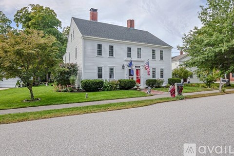21 Middle Street 2 Beds Apartment for Rent