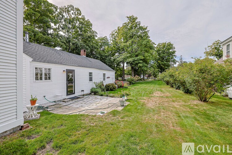 21 Middle Street 2 Beds Single Family Home for Rent - Photo gallery 3