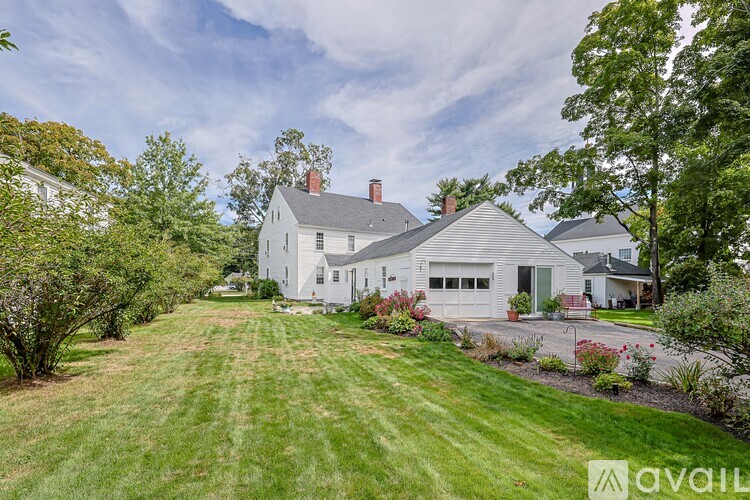 21 Middle Street 2 Beds Single Family Home for Rent - Photo gallery 4