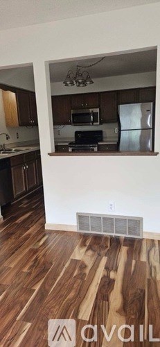 9543 Quincy Street Northeast 4 Beds Apartment for Rent